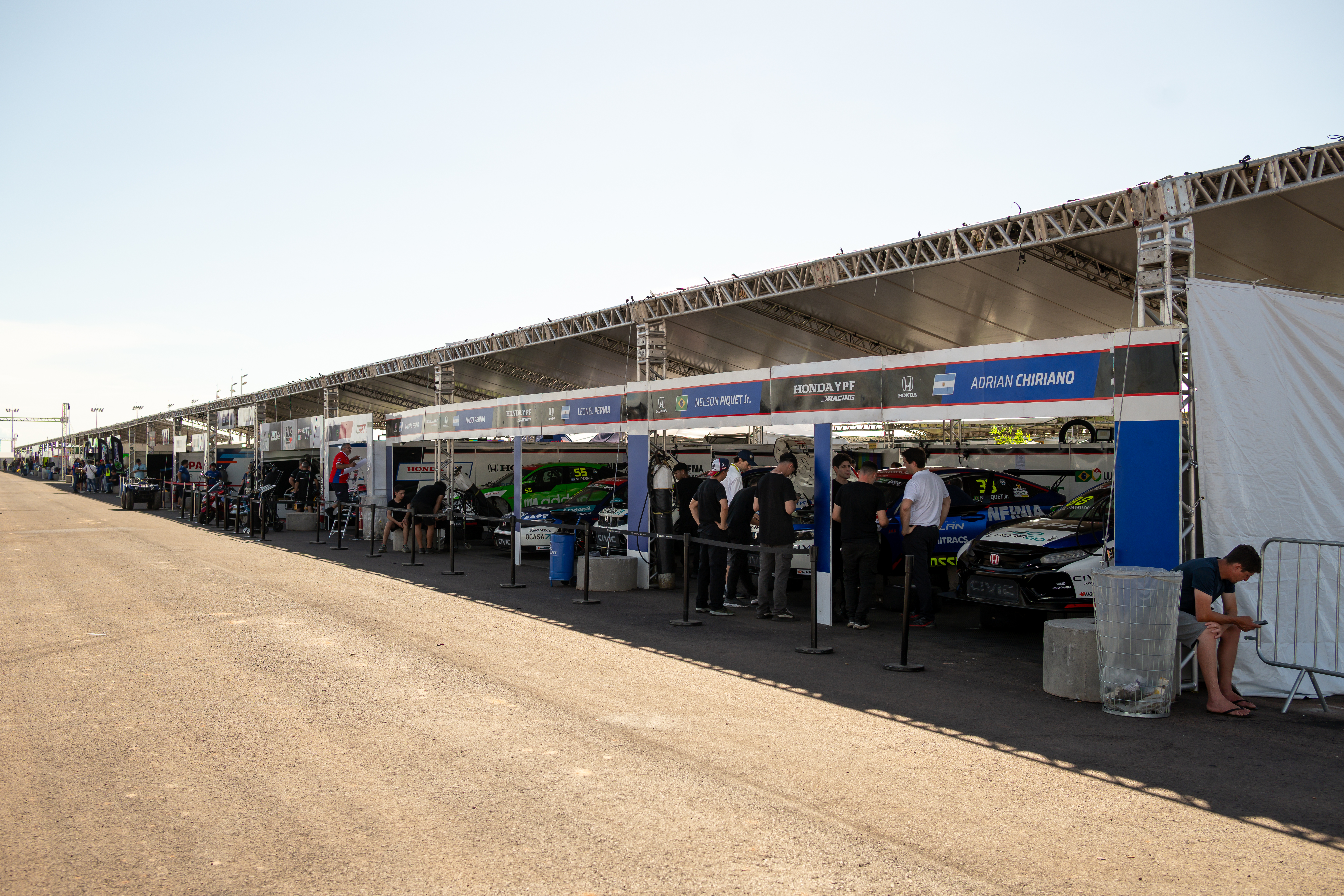 TCR South America e TCR Brasil: Pernía começa etapa de Cuiabá na frente do TL1