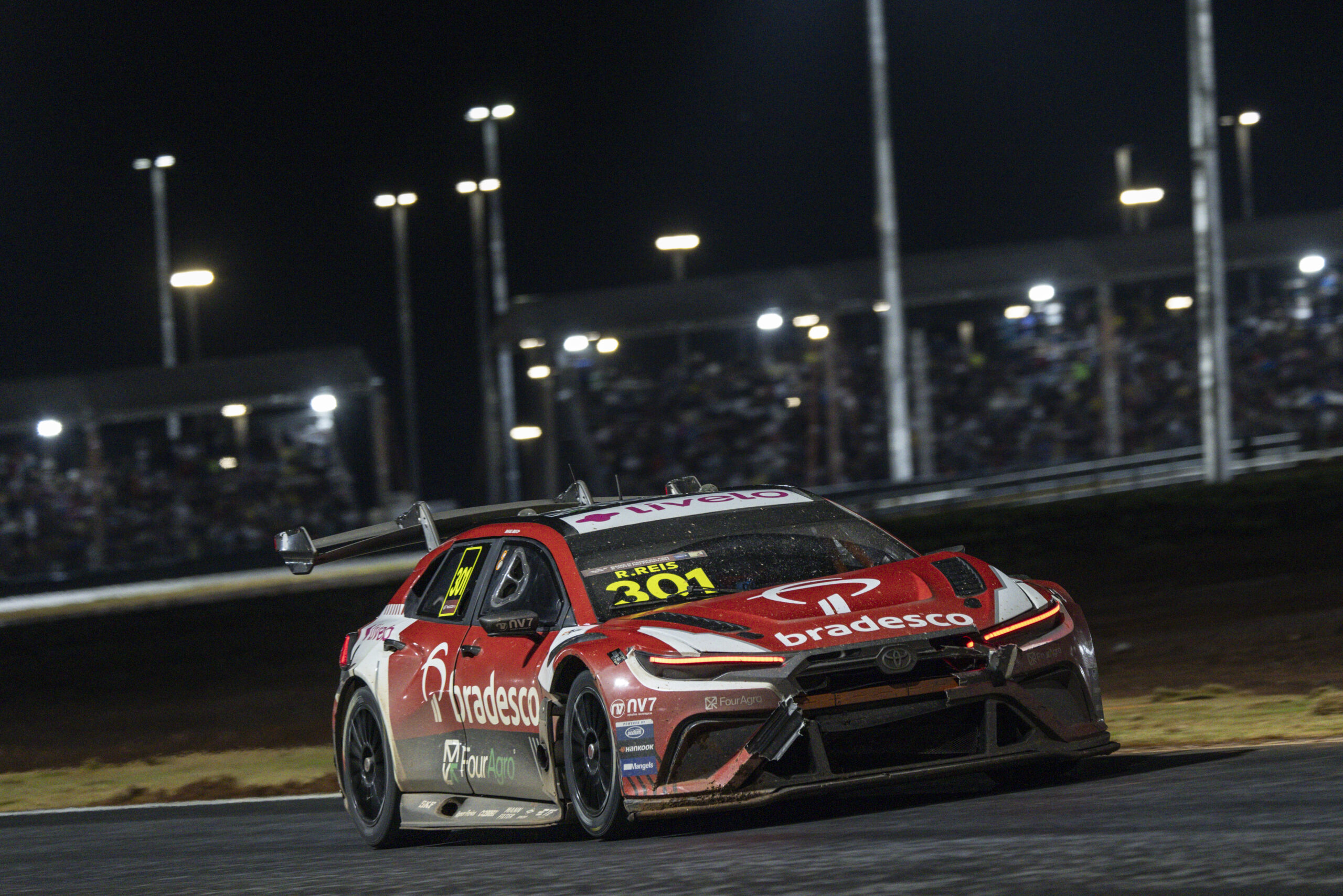 CAR Racing conquista pódio com Rafael Reis em primeira corrida noturna da Stock Car Rafael Reis