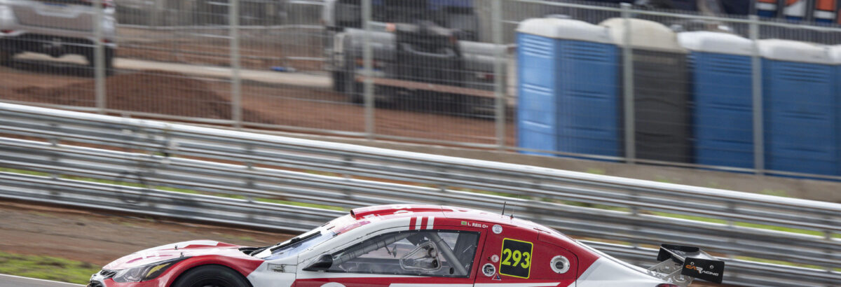 Campeão Rookie, Léo Reis se despede da Stock Light com duas vitórias em Brasília