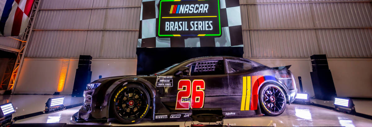 NASCAR Brasil apresenta carro 2026 no 31º Salão Internacional do Automóvel de São Paulo