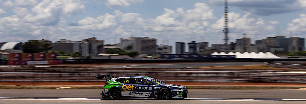Cacá Bueno destaca ritmo do carro em top-10 em Brasília e celebra desempenho das últimas etapas na Stock Car
