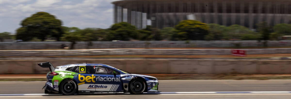 Cacá Bueno: melhor e mais justa decisão seria bandeira vermelha na Sprint em Brasília