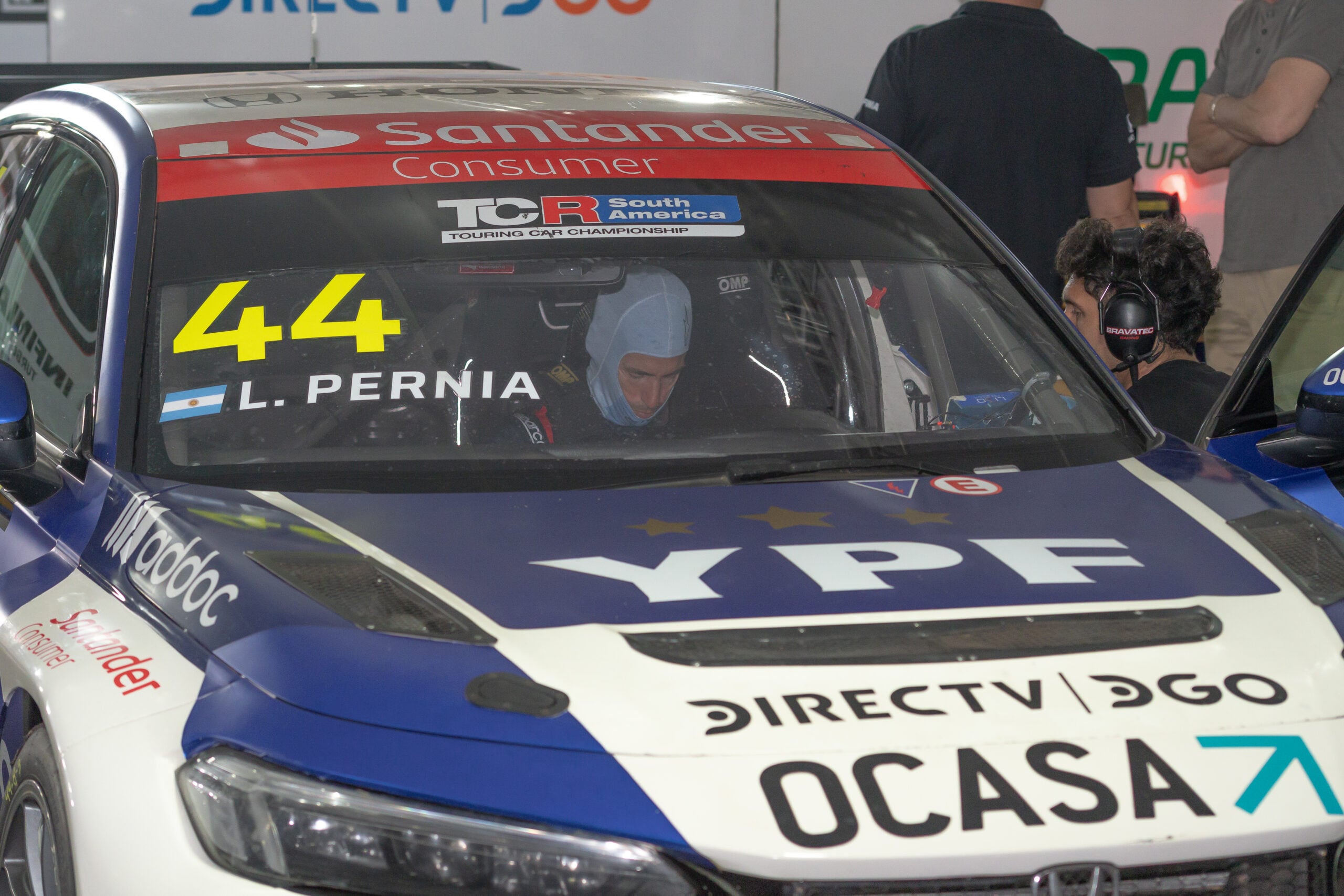 TCR: Sob chuva, Pernía supera Piquet Jr. em 0s007 e faz pole na etapa final em Interlagos