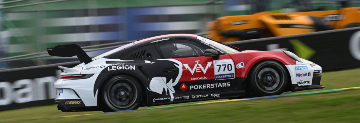 Matheus Ferreira disputa etapa da Porsche Cup na preliminar do GP de São Paulo de F1