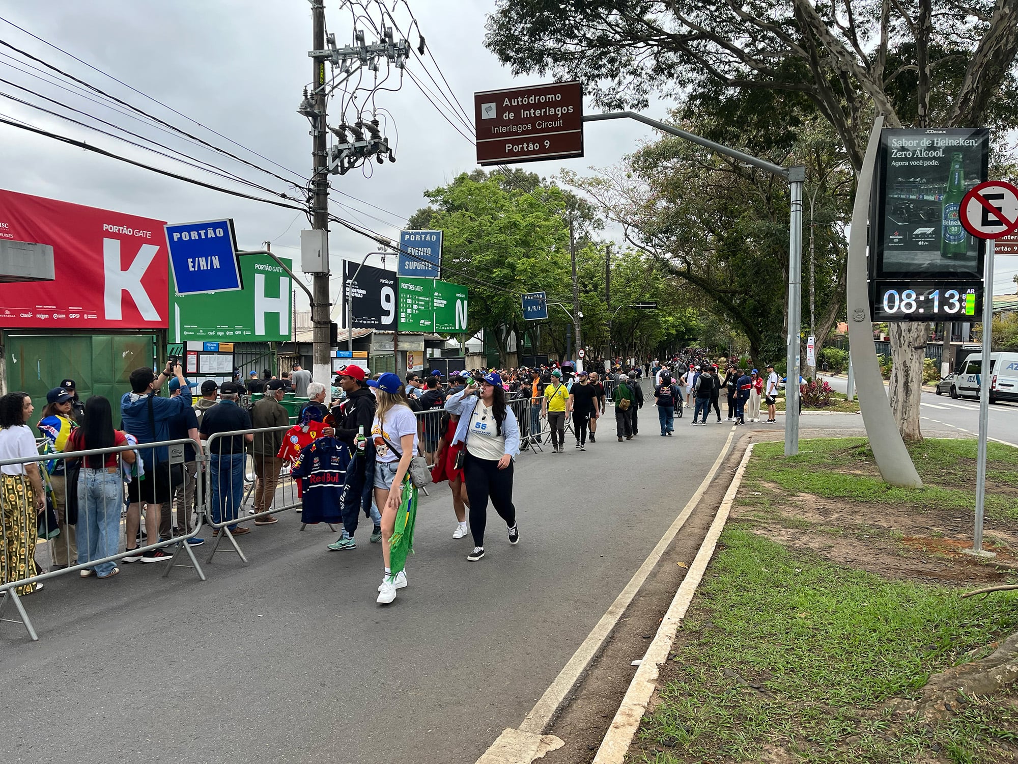 F1: Portões em Interlagos tem filas longas e confusão no Setor G F1: Portões em Interlagos tem filas longas e confusão no Setor G
