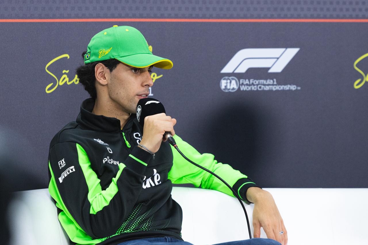 F1: Bortoleto e Hadjar minimizam dificuldades com regulamento para 2026 Gabriel Bortoleto
