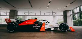 F1: Globo leva carro de Fórmula 1 ao metrô de São Paulo