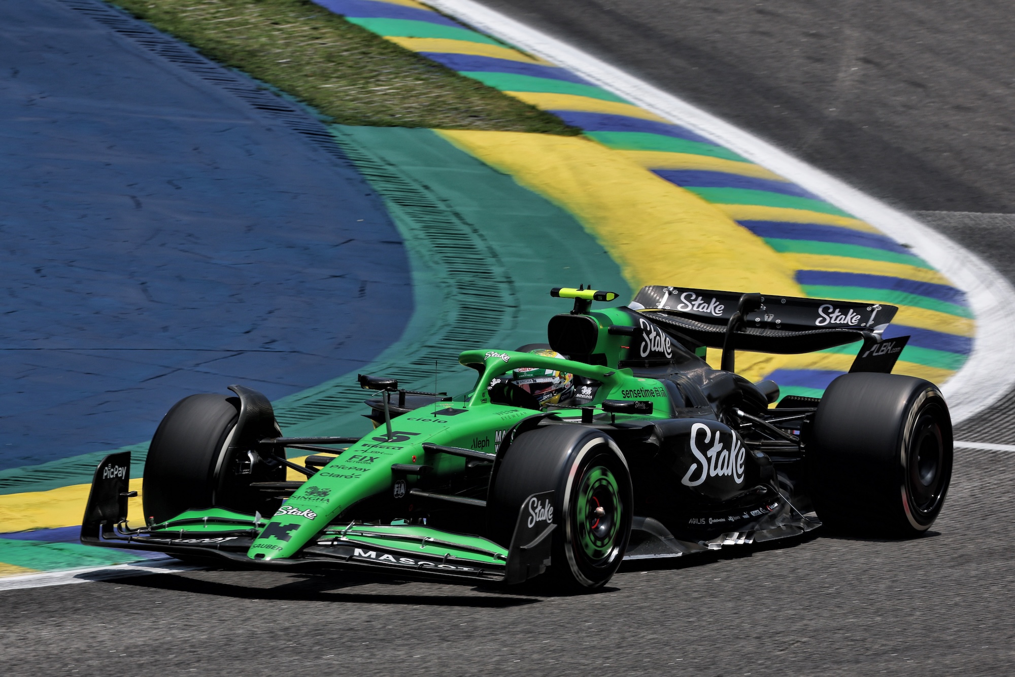 F1: Bortoleto se desculpa com fãs por não ir ao SQ3, mas afirma: "Amanhã vamos com tudo" Gabriel Bortoleto (BRA) Sauber C45.