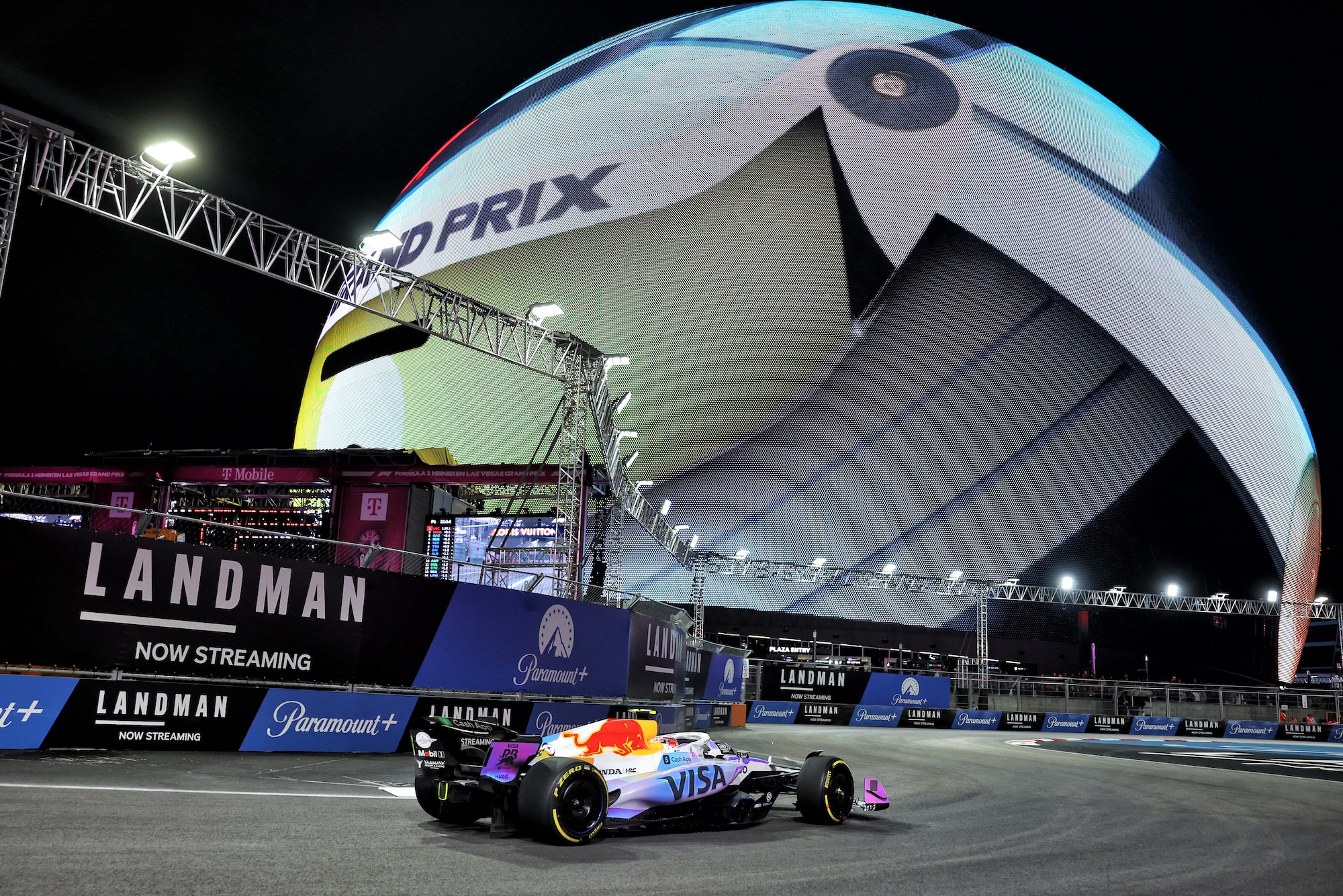 Liam Lawson (NZL) Racing Bulls VCARB 02.