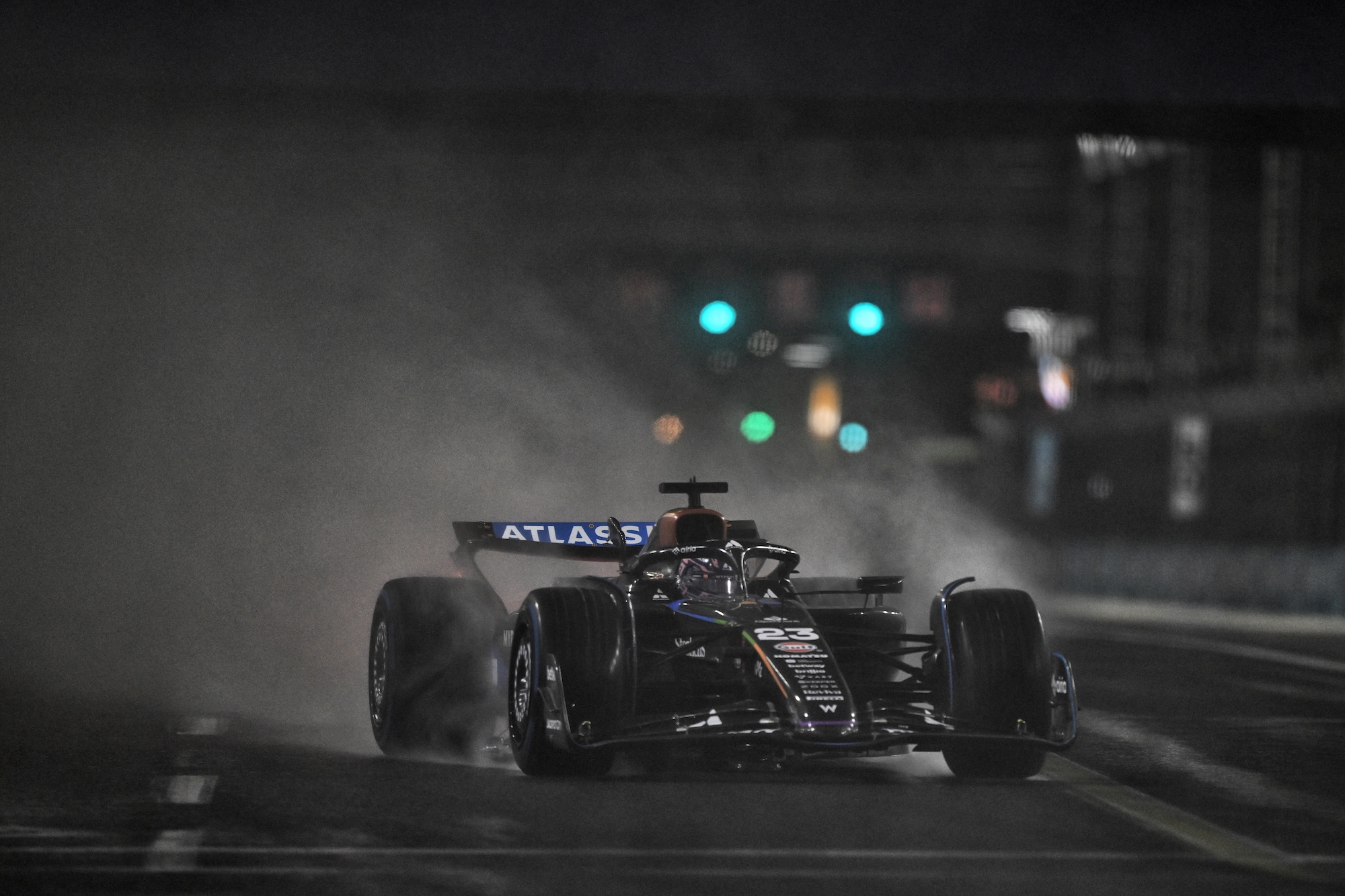 F1: Chefe da Williams satisfeito com P3 de Sainz, mas lamenta problema de Albon Alexander Albon (THA) Atlassian Williams Racing FW47.