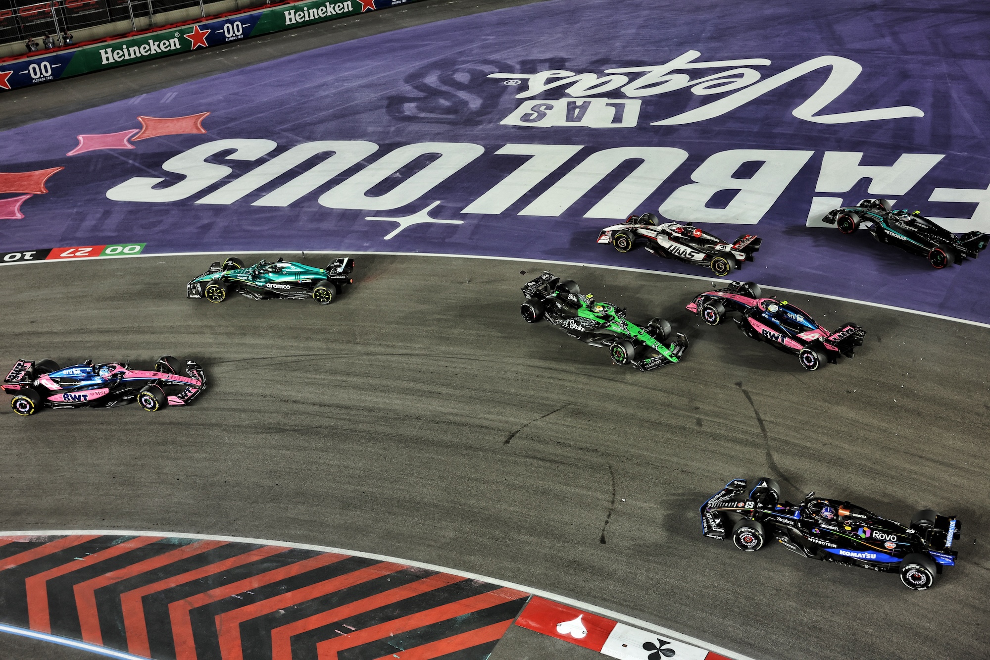 Pierre Gasly (FRA) Alpine F1 Team A525; Lance Stroll (CDN) Aston Martin F1 Team AMR25; Gabriel Bortoleto (BRA) Sauber C45 Esteban Ocon (FRA) Haas VF-25; Franco Colapinto (ARG) Alpine F1 Team A525; Andrea Kimi Antonelli (ITA) Mercedes AMG F1 W16; and Alexander Albon (THA) Atlassian Williams Racing FW47 at the start of the race.