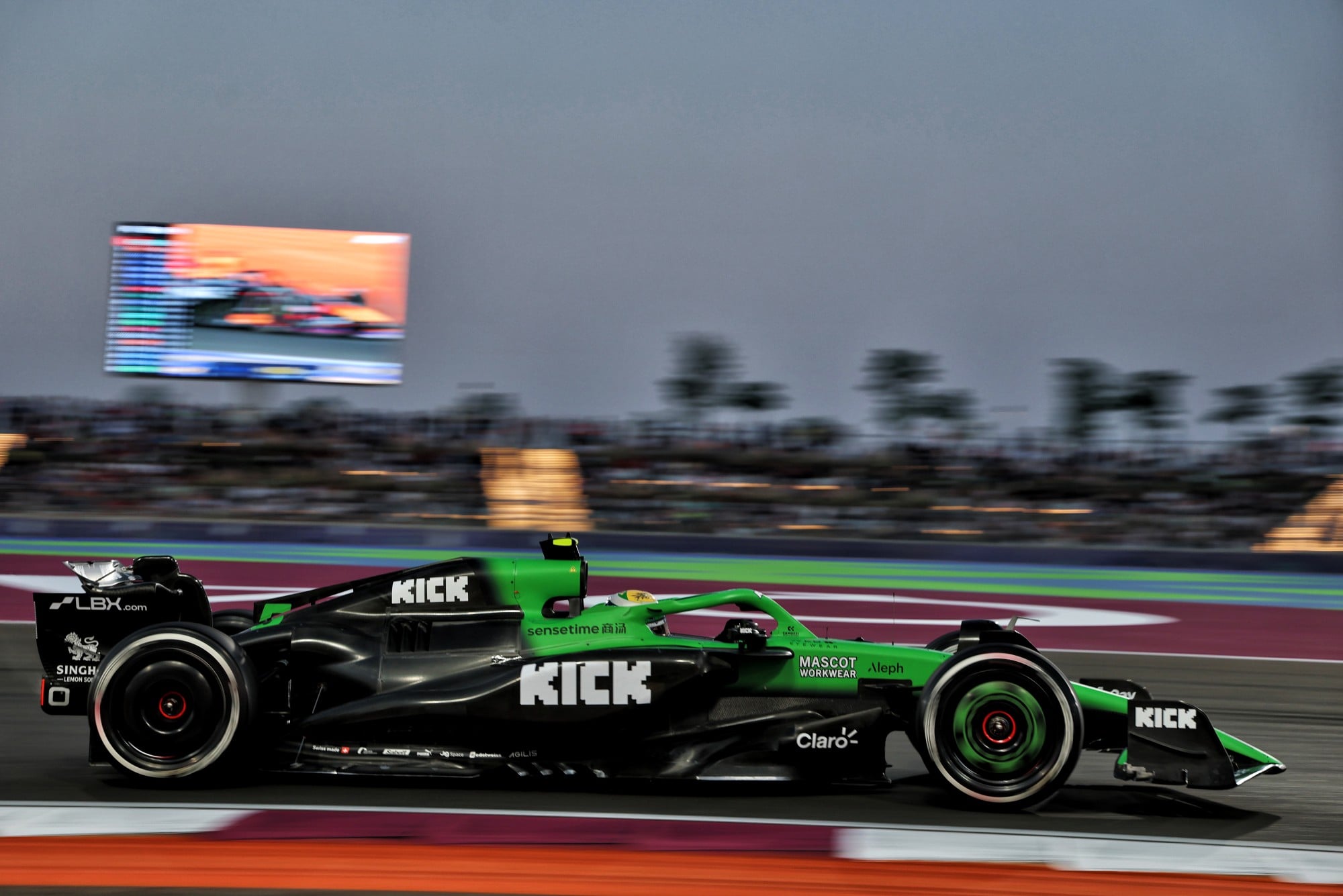 F1 hoje: Red Bull define dupla 2026, Alpine agenda lançamento e outros destaques Gabriel Bortoleto (BRA) Sauber C45.