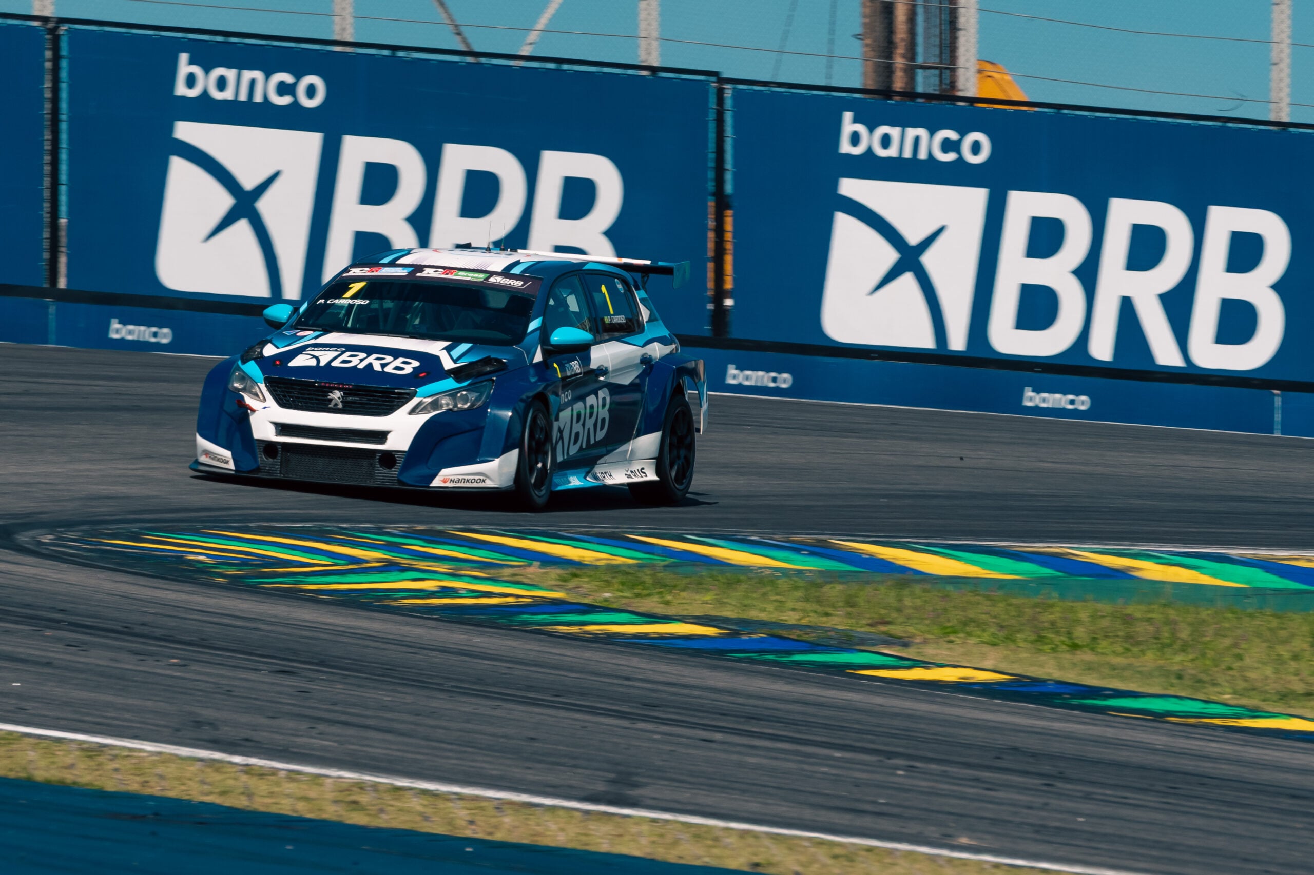 TCR: Cardoso lidera segundo treino livre em Interlagos por 0s016 de vantagem