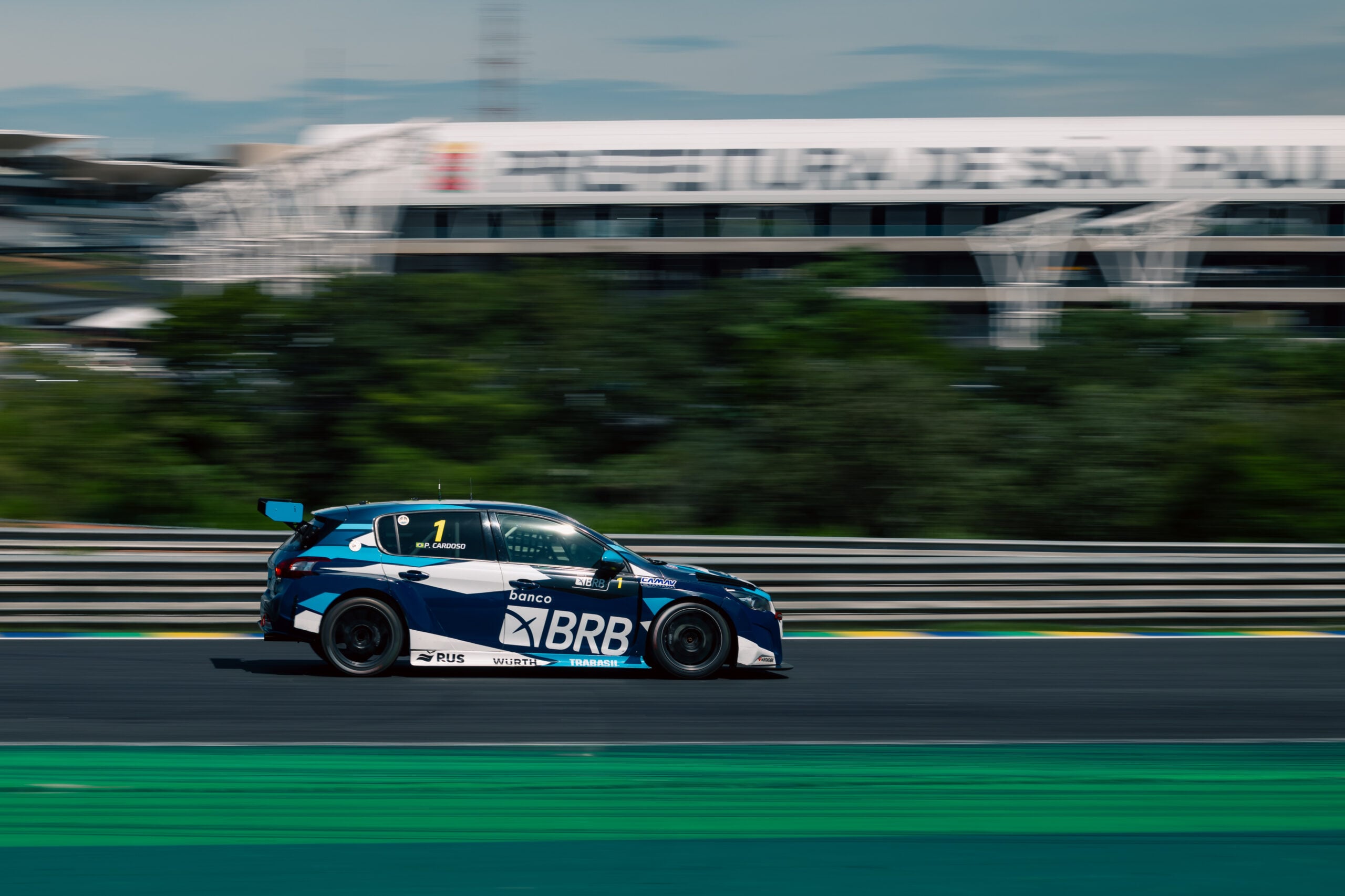 TCR: Piquet é campeão brasileiro em Interlagos; Cardoso supera problemas e vence Corrida 1 TCR: Piquet é campeão brasileiro em Interlagos; Cardoso supera problemas e vence Corrida 1