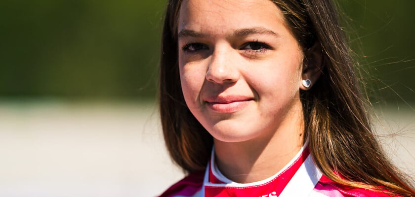 Brasileira Vicky Farfus é escalada para teste de novatas da F1 Academy na Espanha