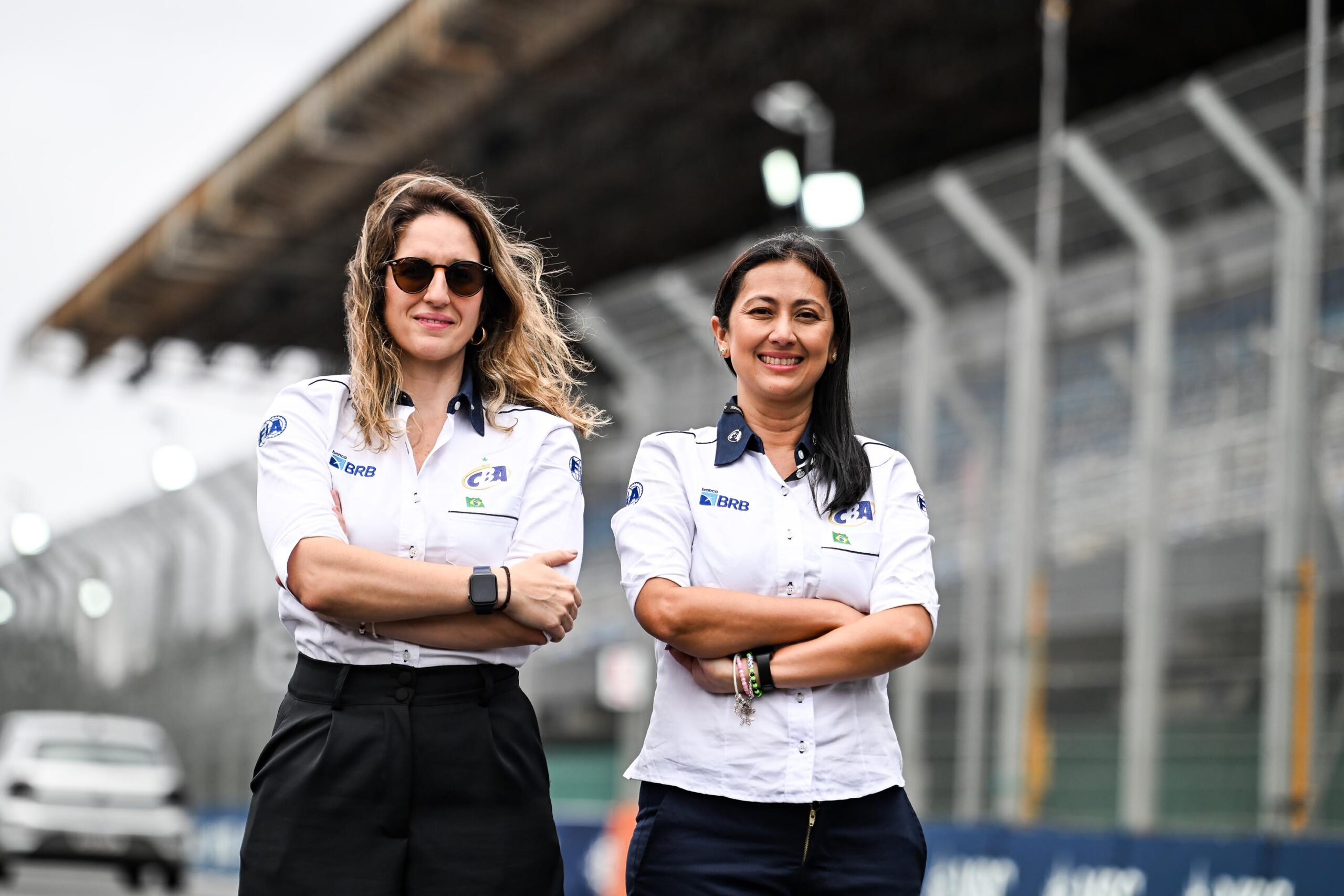 FE: Bia Figueiredo e Rachel Loh treinam voluntárias para FIA Girls on Track Experiência para Estudantes no Anhembi