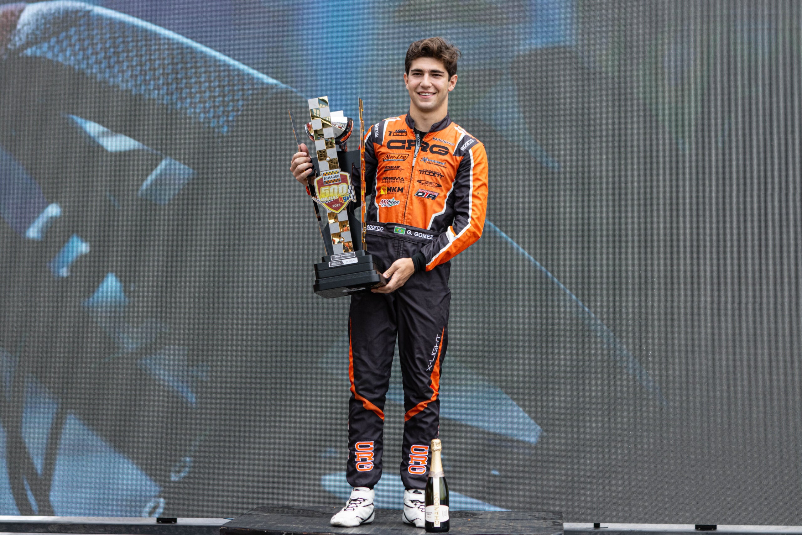 Gabriel Gomez coloca kart 119 da TR3 Motors na pole position das 500 Milhas SCHADEK de Kart Granja Viana