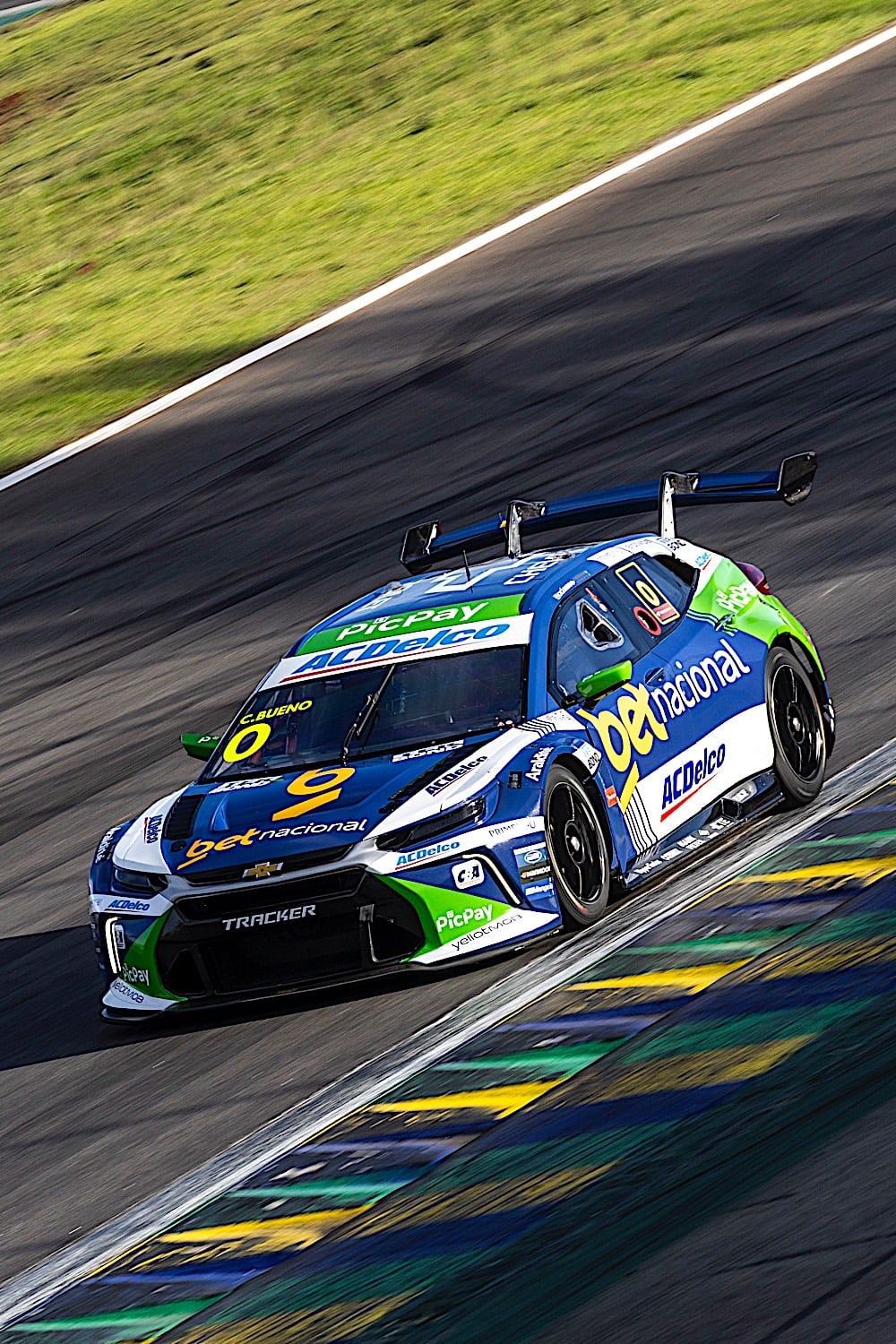 Líder do primeiro treino da Stock Car em Interlagos, Cacá Bueno trabalha em evolução do carro Cacá Bueno