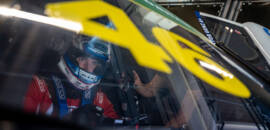 NASCAR Brasil: Vitor Genz lidera último treino com top-10 separado por menos de 1s