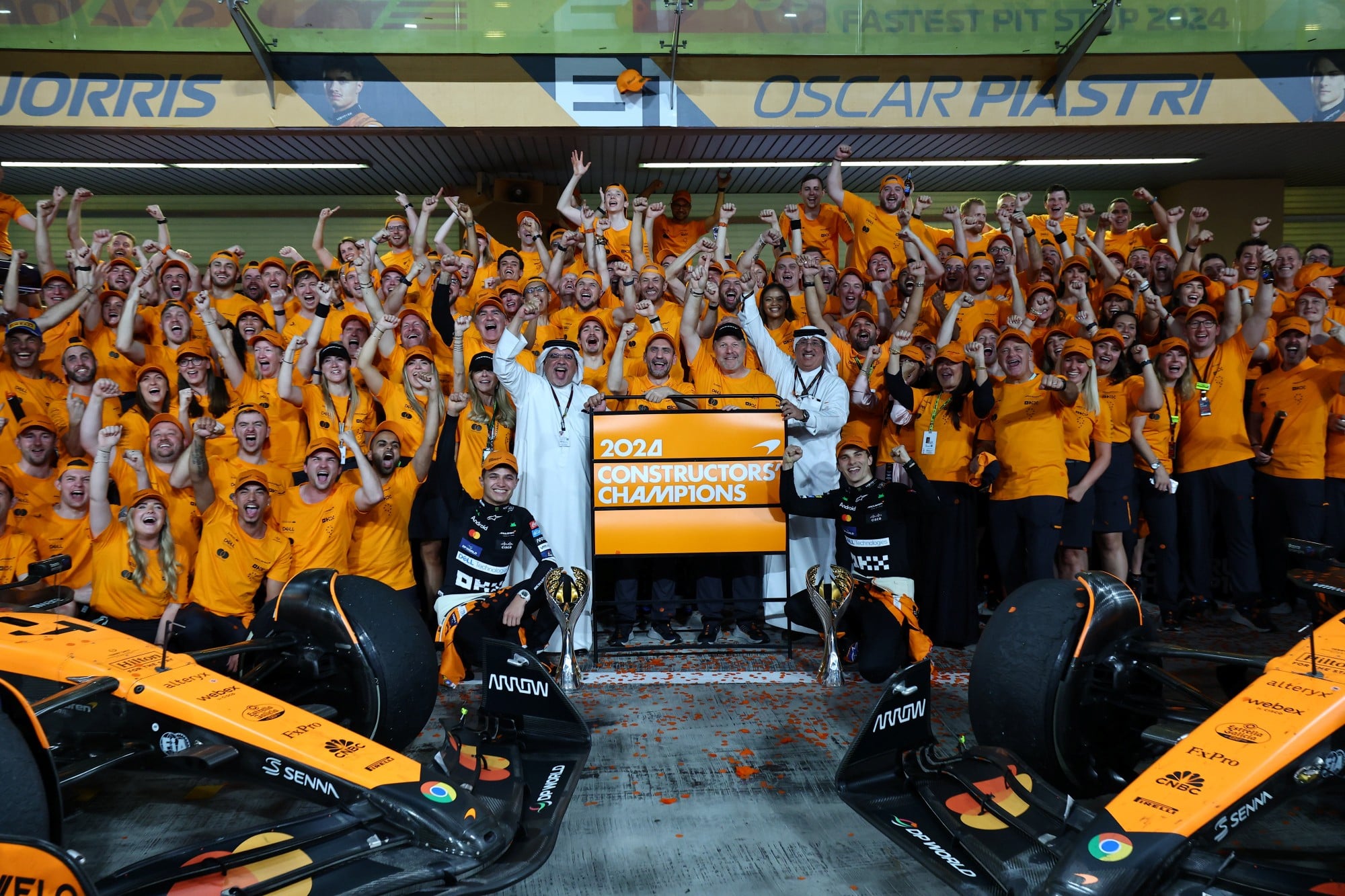 Lando Norris, McLaren F1 Team, 1st position, Oscar Piastri, McLaren F1 Team, and the McLaren team celebrate after securing the Constructors Championship title