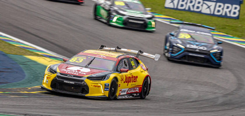 Stock Car: Gabriel Casagrande conquista top-10 em corrida marcada por ...