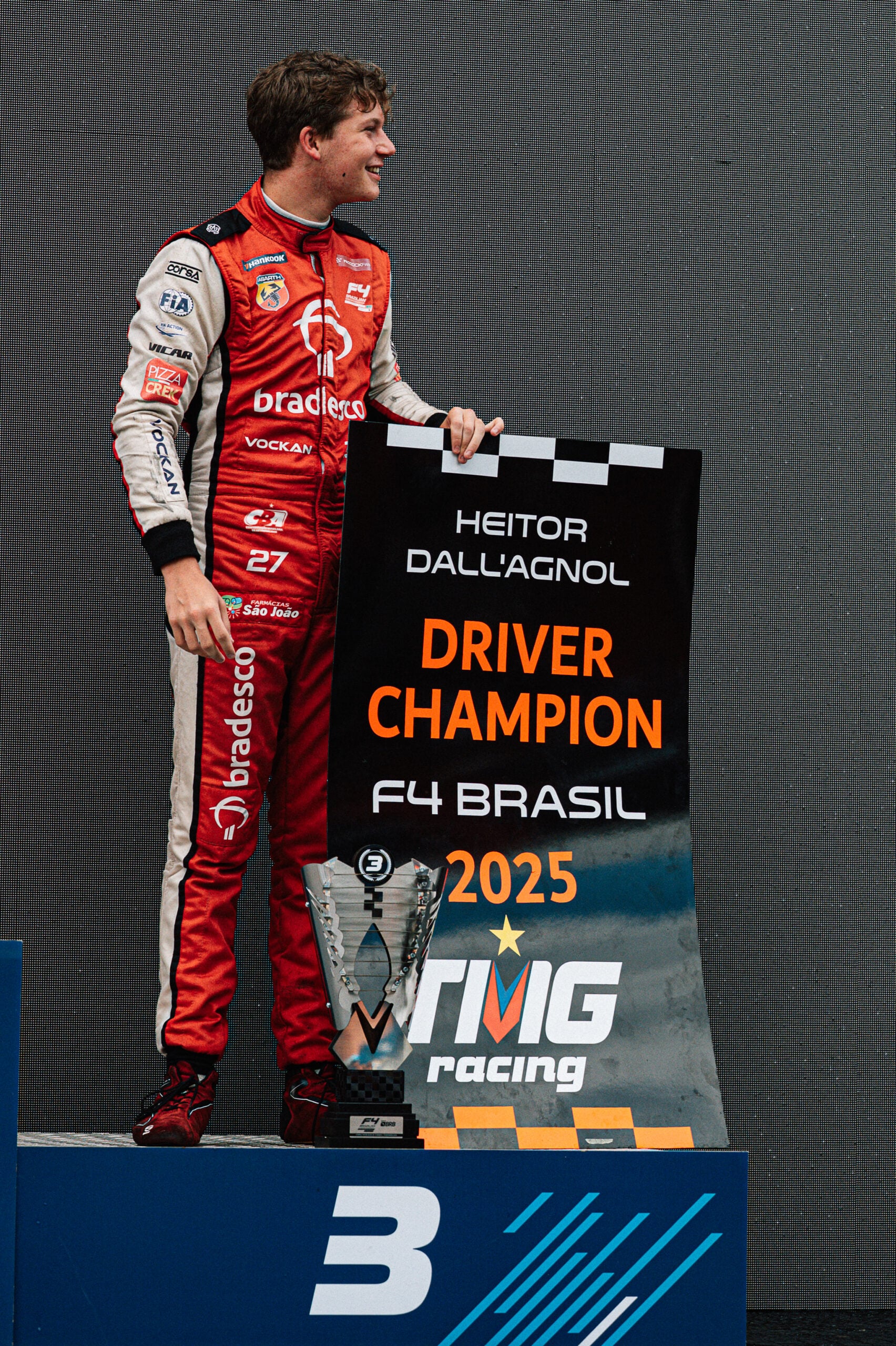 Heitor Dallagnol conquista título da F4 Brasil com pódio na primeira corrida da etapa de Interlagos Heitor Dallagnol