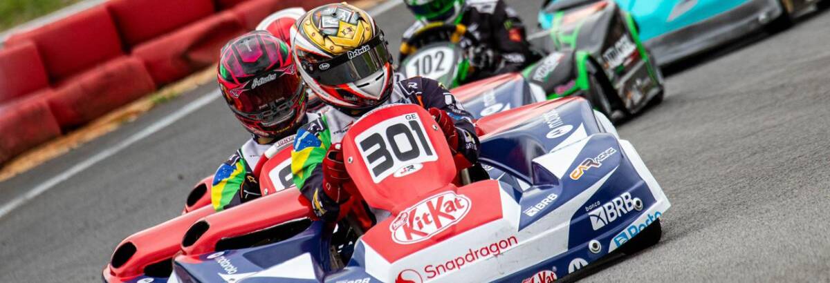 Kart número 301 da Car Racing lidera 500 Milhas SCHADEK de Kart Granja Viana após duas horas de disputa