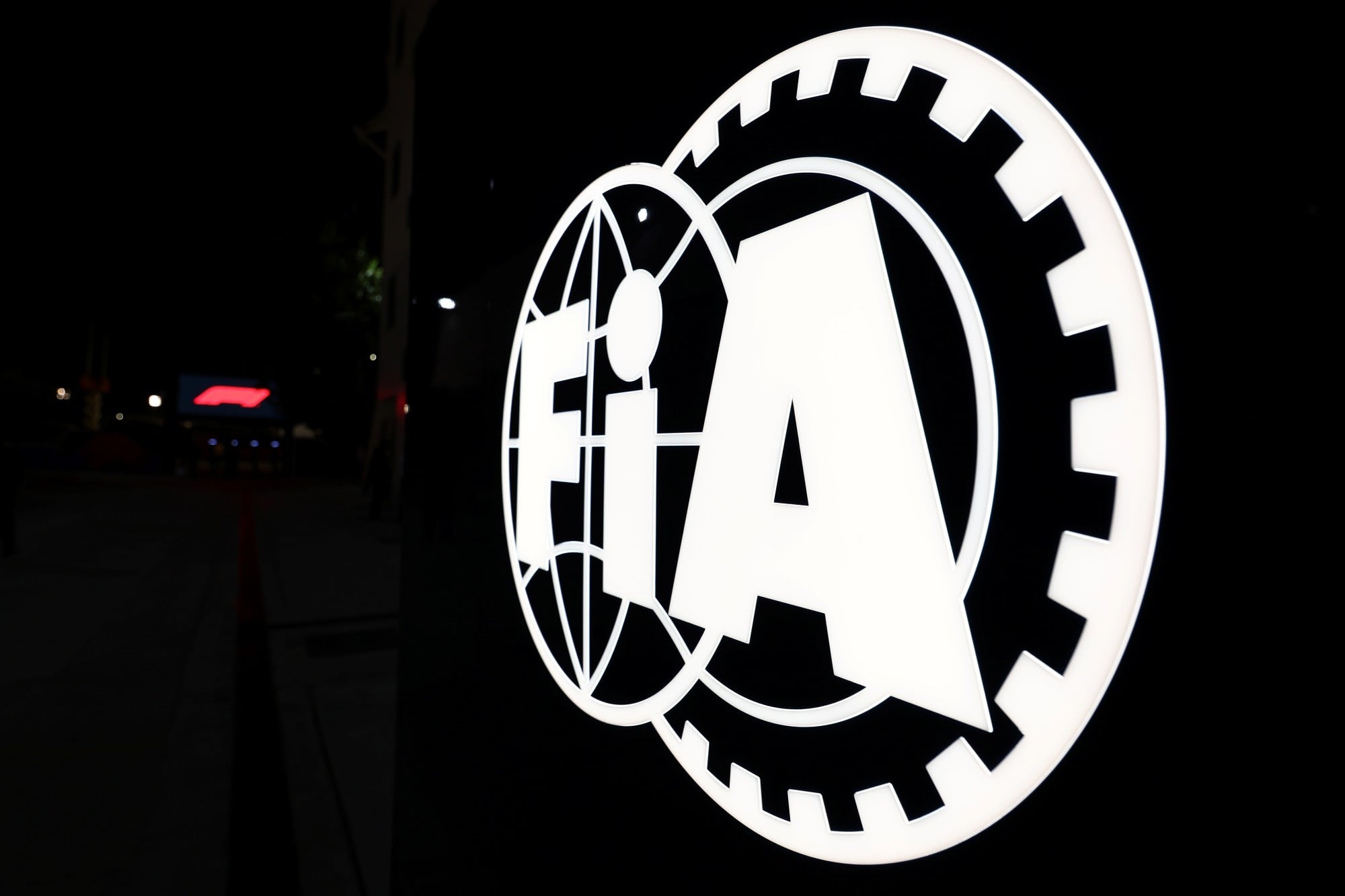 F1: Dubbelman, primeira mulher a receber licença para diretor de prova, deixa FIA