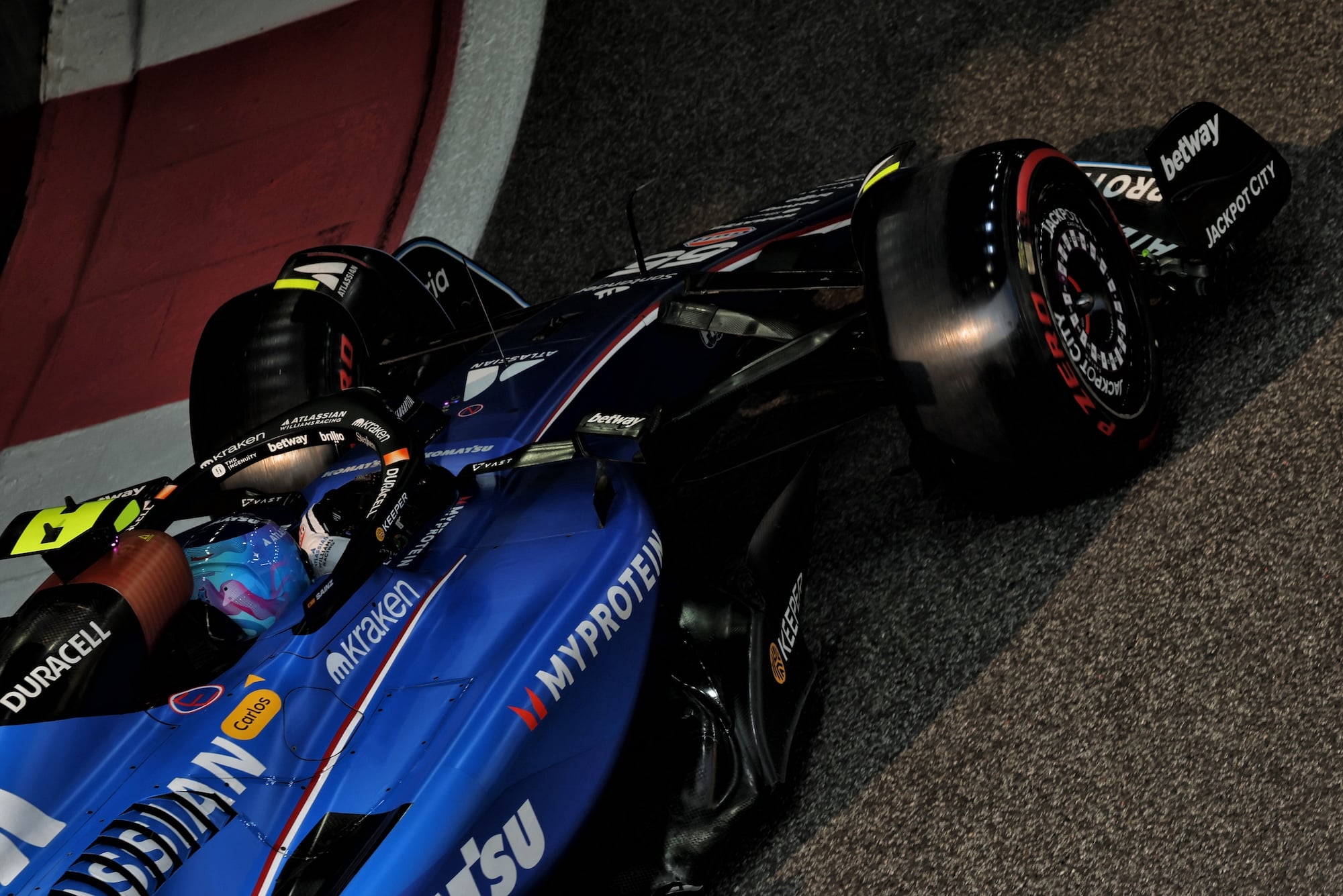 Carlos Sainz (ESP) Atlassian Williams Racing FW47.