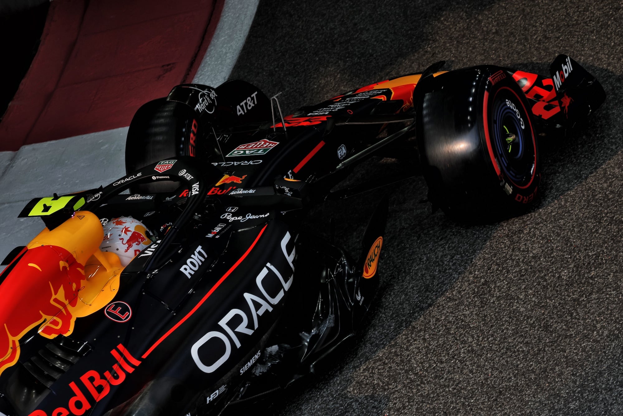 F1: Verstappen celebra pole e confia em vitória para conquistar título Yuki Tsunoda (JPN) Red Bull Racing RB21.