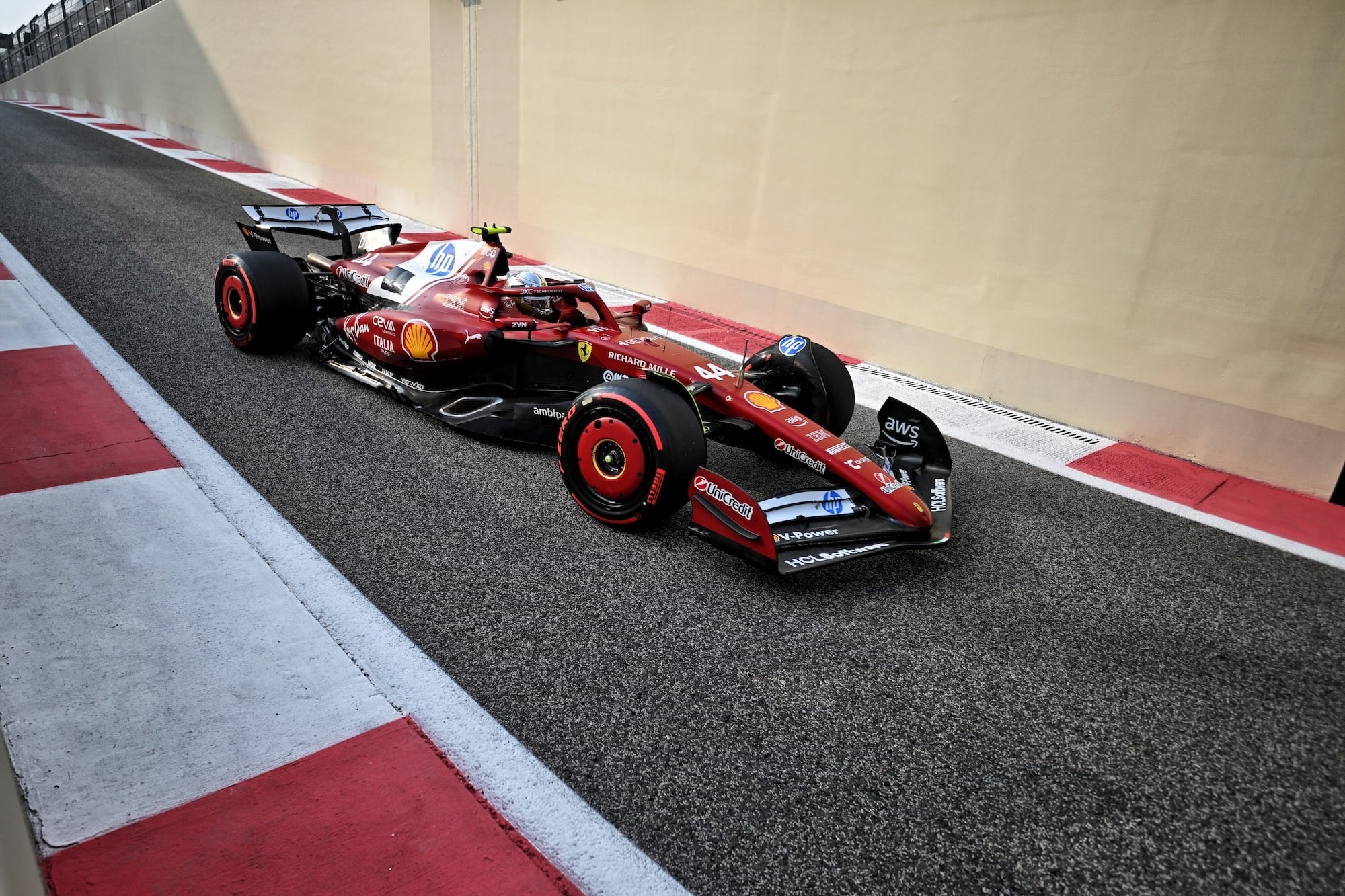 Lewis Hamilton (GBR) Ferrari SF-25.