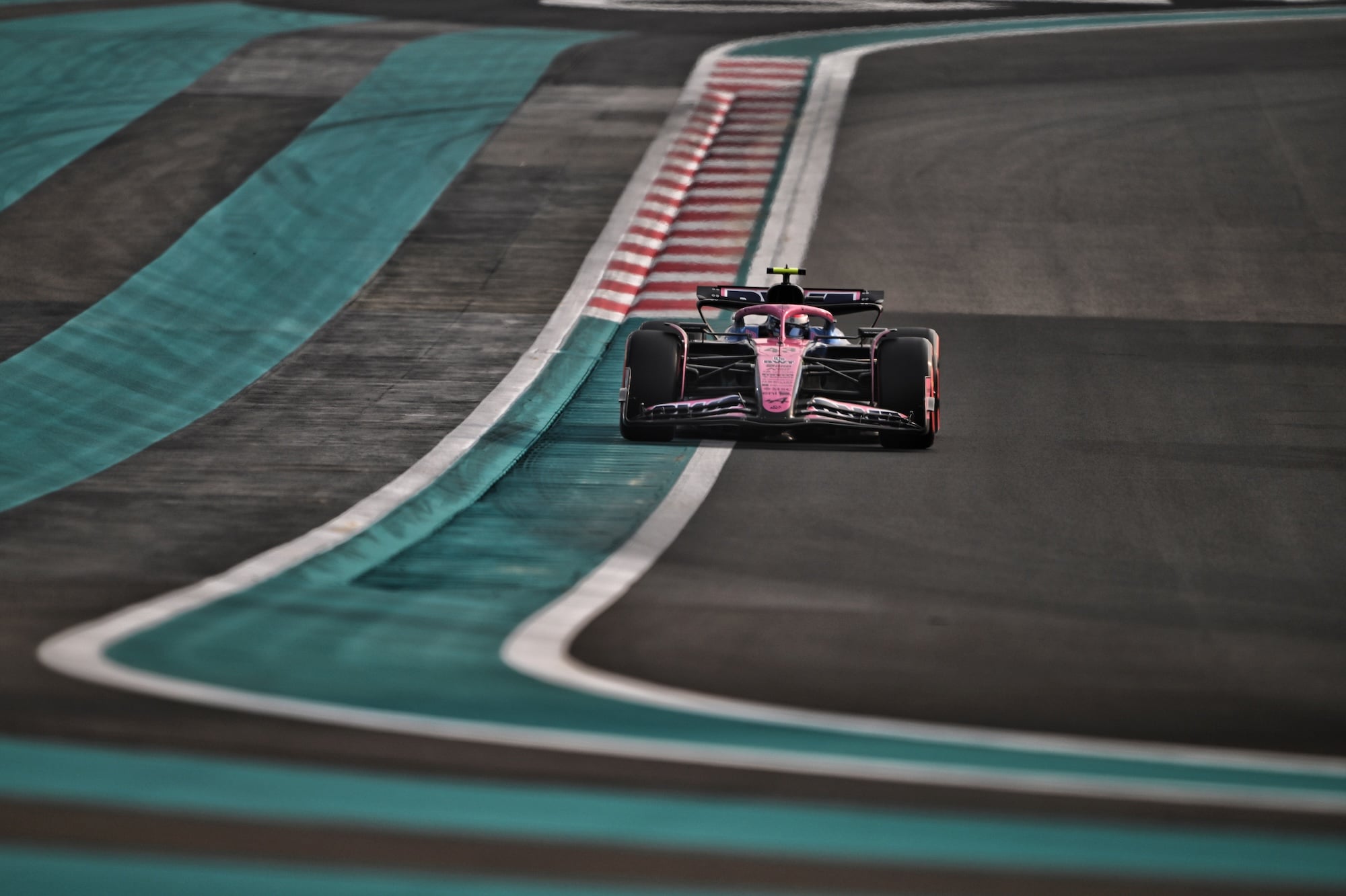 F1: Alpine encerra ano complicado, mas com esperanças renovadas para 2026 Franco Colapinto (ARG) Alpine F1 Team A525.