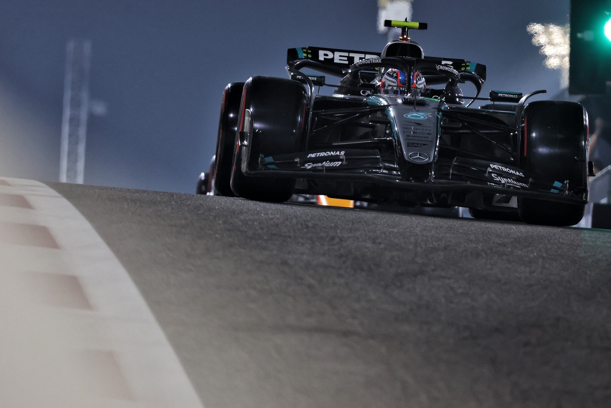 F1: "Vamos voltar mais fortes", disse Antonelli após final da temporada 2025 Andrea Kimi Antonelli (ITA) Mercedes AMG F1 W16.