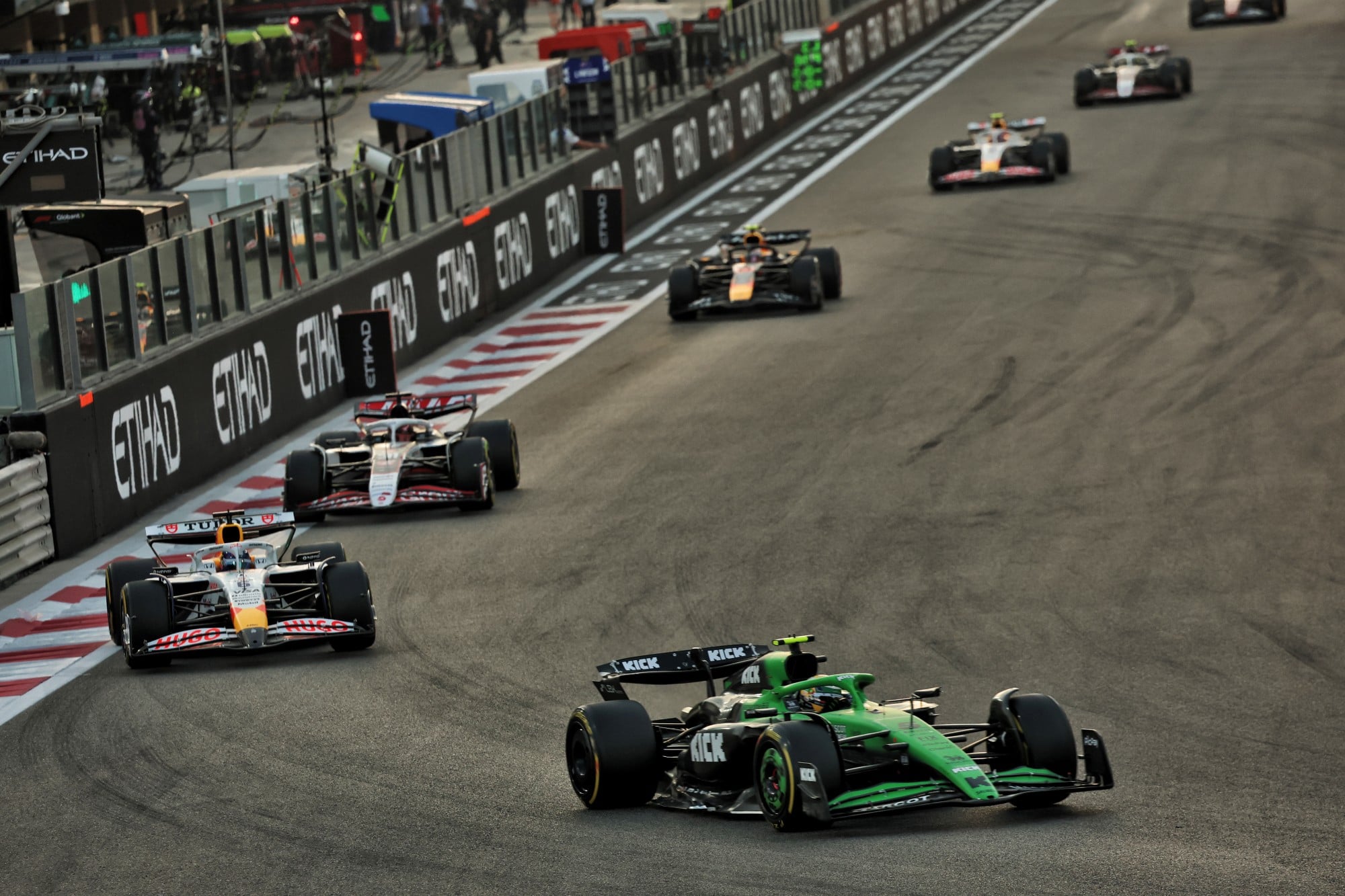 F1: Confira as imagens do GP de Abu Dhabi 2025 Gabriel Bortoleto (BRA) Sauber C45.