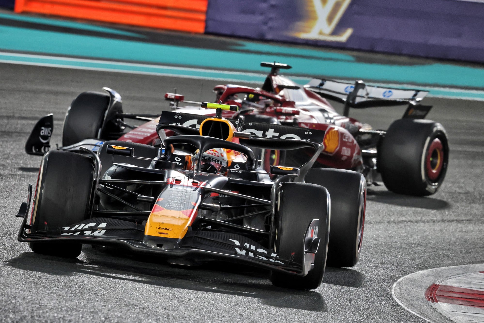 F1: Confira as imagens do GP de Abu Dhabi 2025 Yuki Tsunoda (JPN) Red Bull Racing RB21.