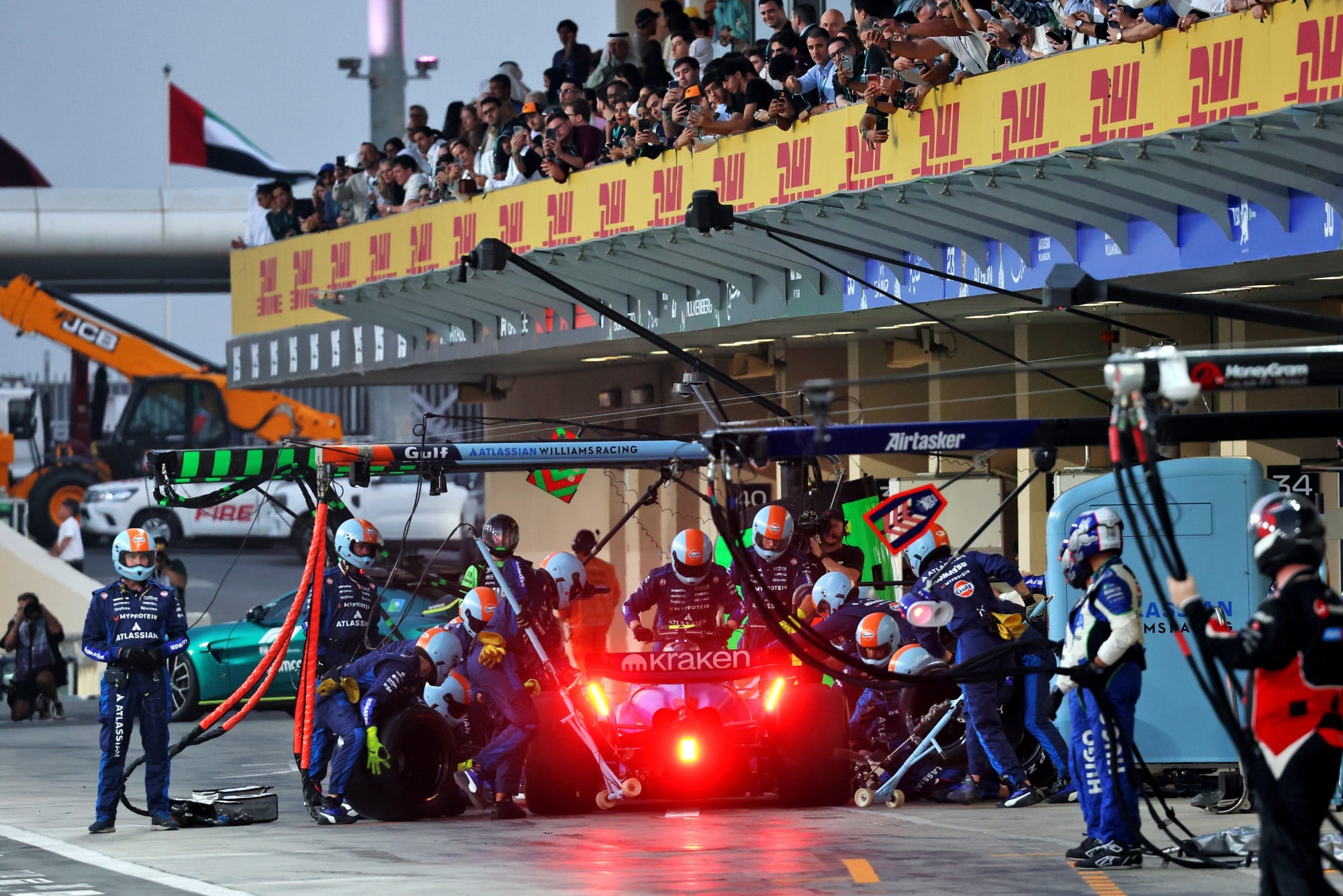 F1: Confira as imagens do GP de Abu Dhabi 2025 Carlos Sainz (ESP) Atlassian Williams Racing FW47 amapi.