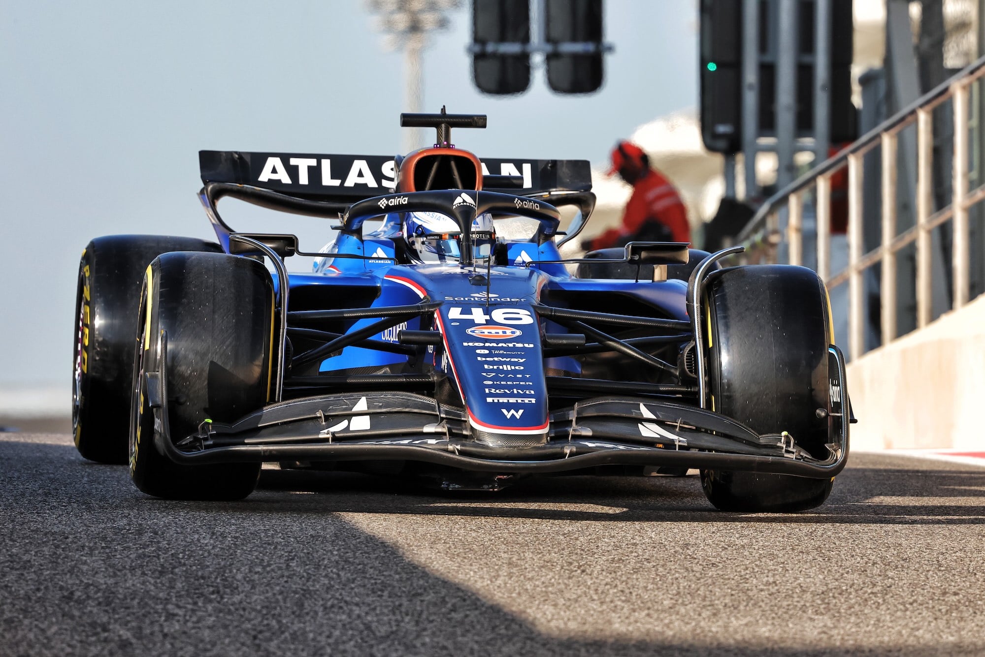 F1: Browning coloca Williams no topo da manhã no teste pós-temporada em Abu Dhabi Luke Browning (GBR) Atlassian Williams Racing FW47 Academy Driver.