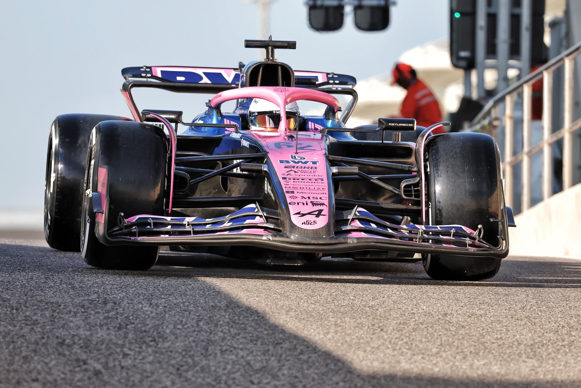 F1 hoje: Verstappen reafirma Red Bull e novidades agitadas na Fórmula 1 Kush Maini (IND) Alpine F1 Team A525 Test Driver.