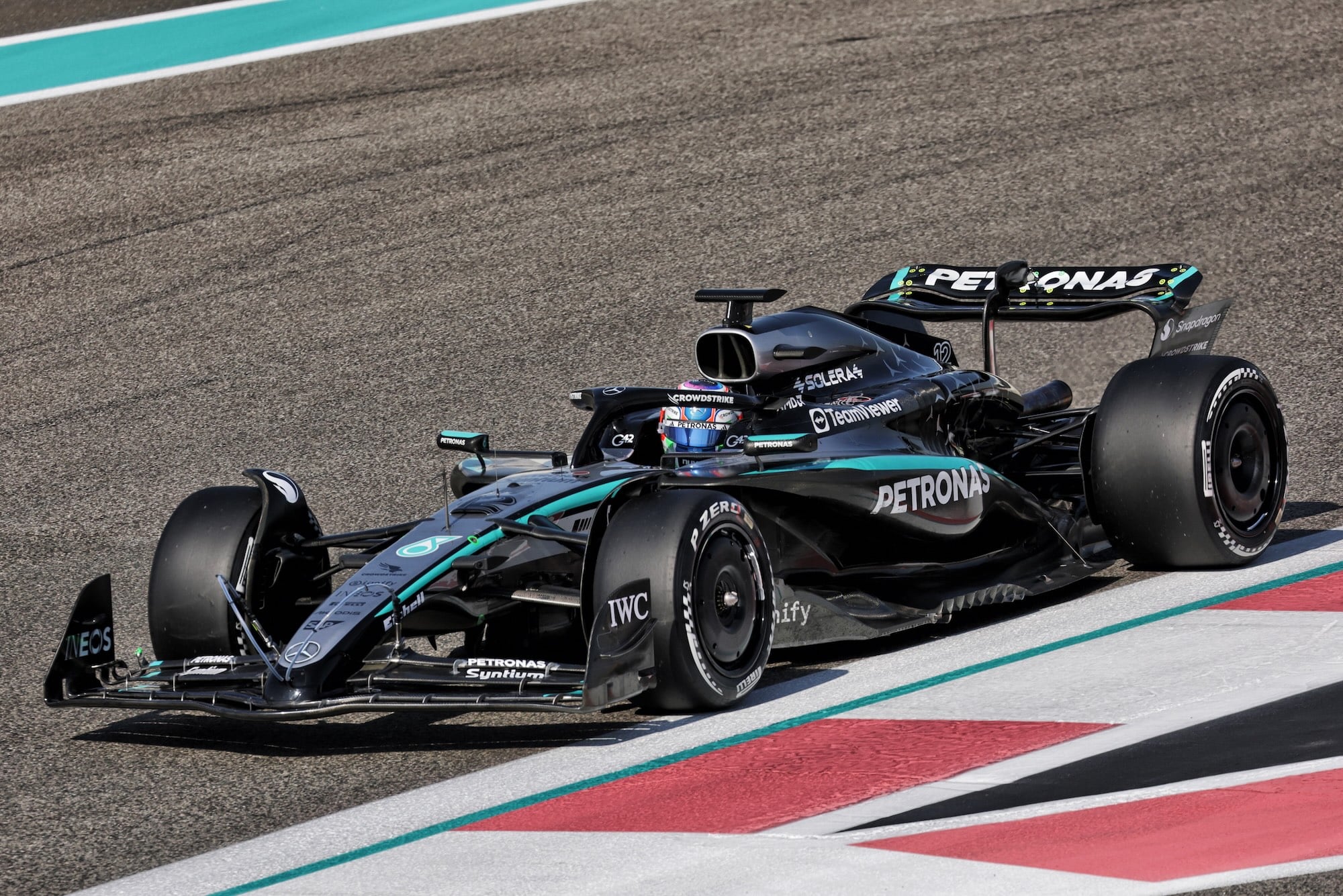 F1: Mercedes coleta quase 1.600 km de dados em testes pós-temporada Andrea Kimi Antonelli (ITA) Mercedes AMG F1 W16.