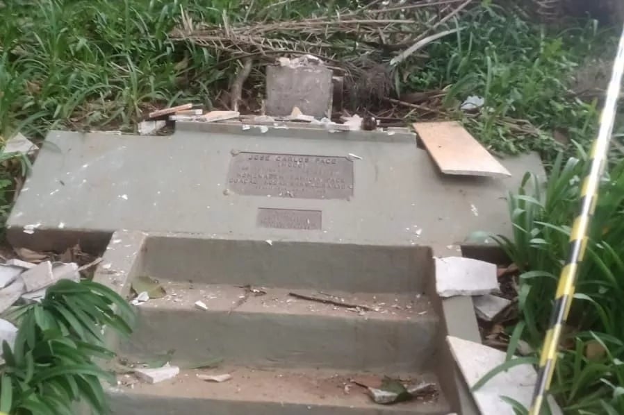 Busto de José Carlos Pace no Autódromo de Interlagos sofre danos após briga José Carlos Pace