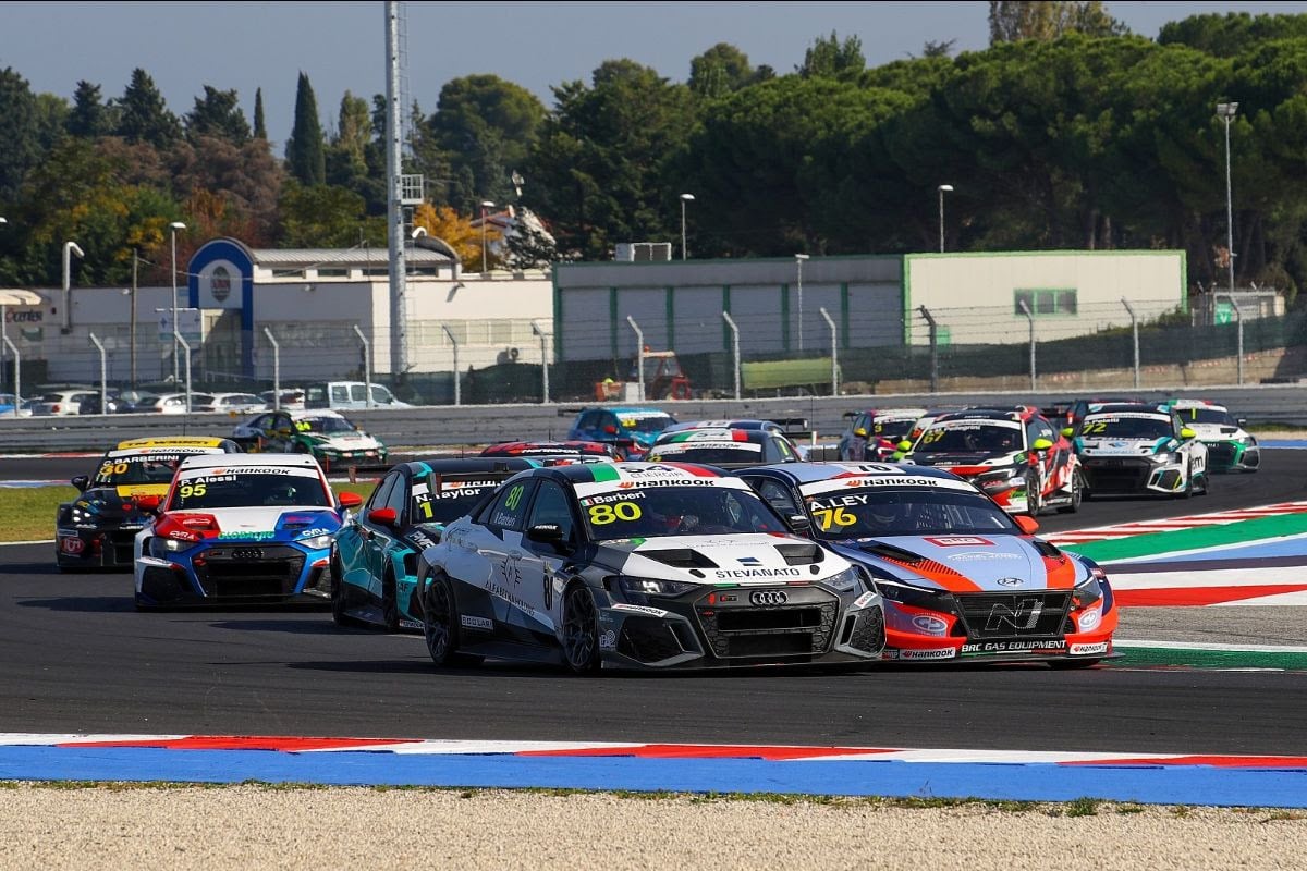 TCR South America projeta grid reforçado e novas montadoras para a temporada 2026