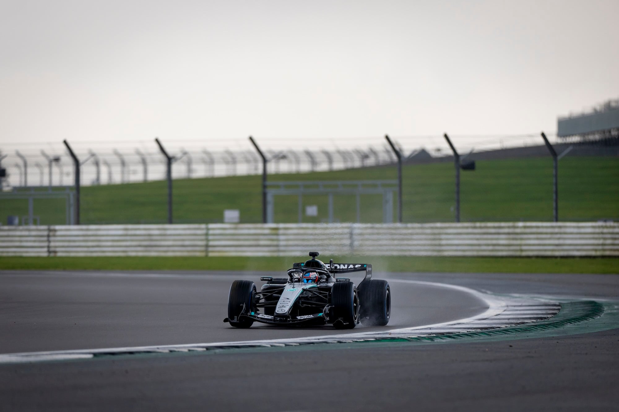 Mercedes W17 - Shakedown F1 2026