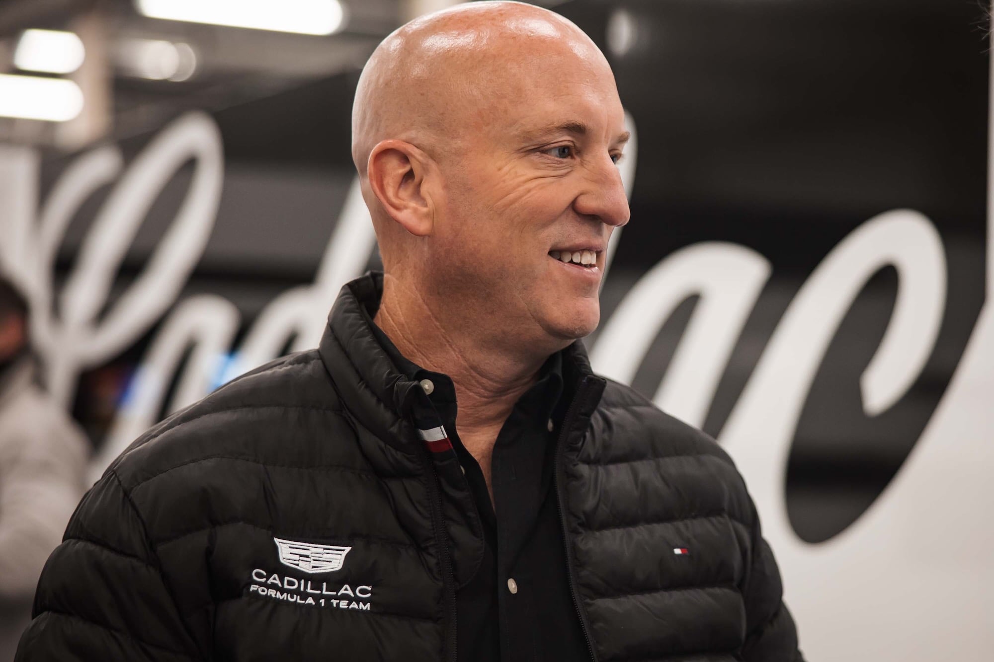 CEO da Cadillac diz que motor da GM está previsto para chegar à F1 em 2029 Dan Towriss (USA) Cadillac F1 Team and TWG Motorsports CEO. 16.02.2026. Formula 1, Cadillac Formula 1 Team Car Filming Day, Silverstone, England, Friday.