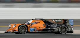 Pietro e Enzo Fittipaldi miram resultado positivo em primeira 24 Horas de Daytona correndo juntos