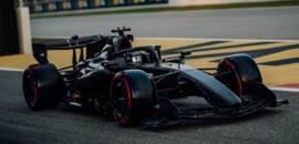 F1: Luz azul no AMR26 gera curiosidade sobre Aston Martin durante testes em Barcelona