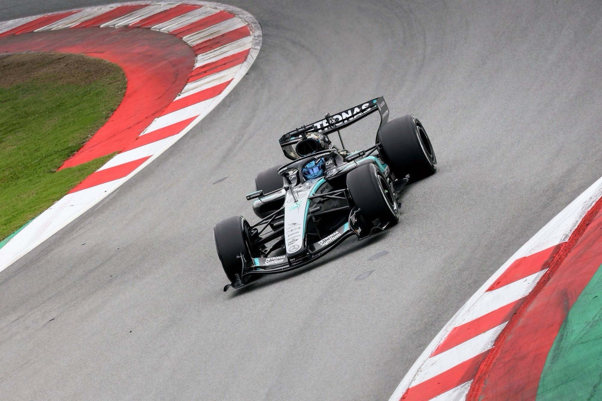 George Russell (Mercedes) - Testes Barcelona F1 2026