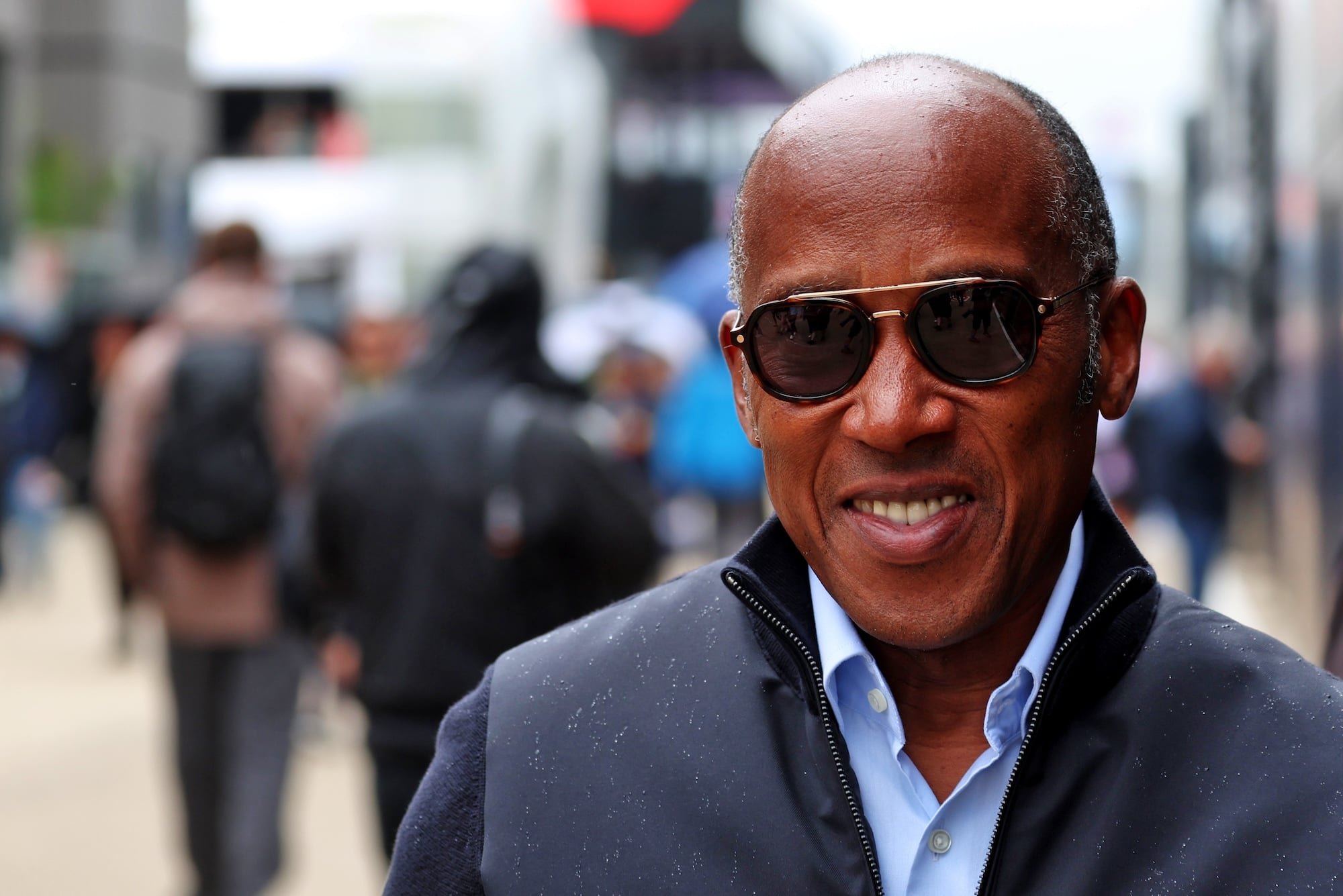 F1: Pai de Lewis Hamilton lança nova categoria com motores V10