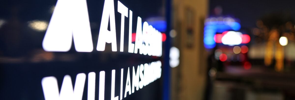 F1: Williams consegue avançar com FW48, mas segue com problemas