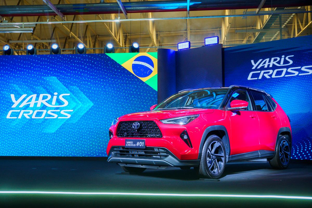 Toyota inicia produção do novo Yaris Cross no Brasil e estreia no segmento de SUVs compactos Toyota inicia produção do novo Yaris Cross no Brasil e estreia no segmento de SUVs compactos