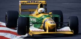 F1: Carro de estreia vencedora de Schumacher vai a leilão